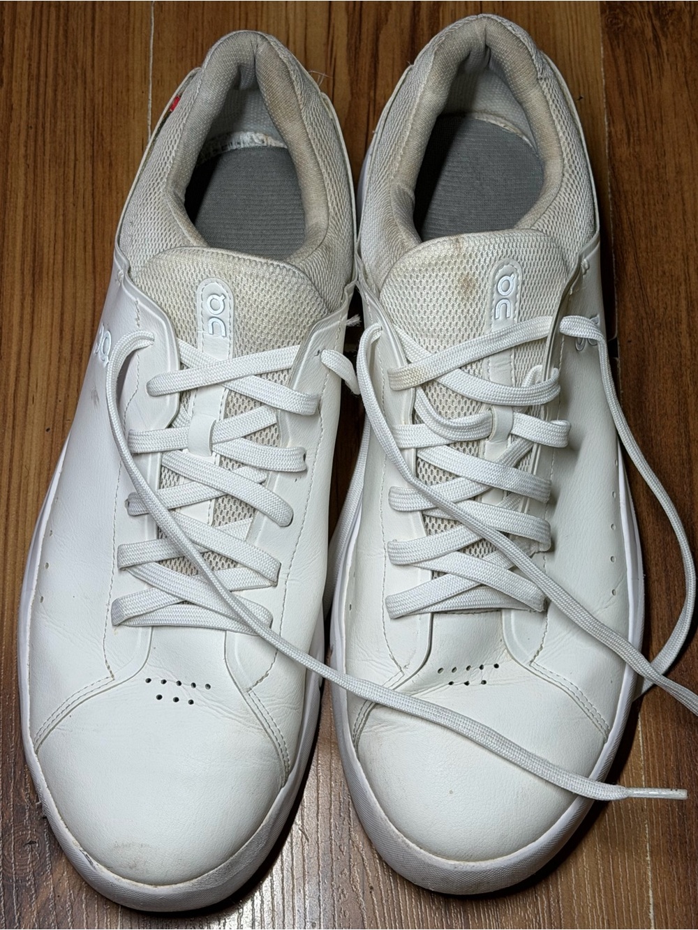 On Men's The Roger Advantage sneakers